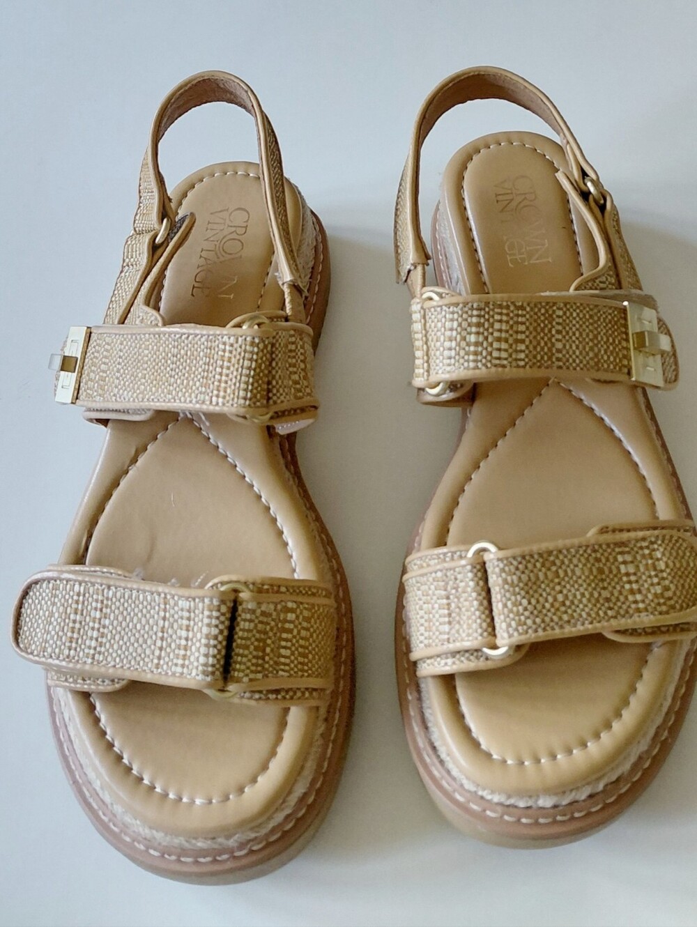 CROWN VINTAGE Women's Kane Tan Platform Sandals Size 7M